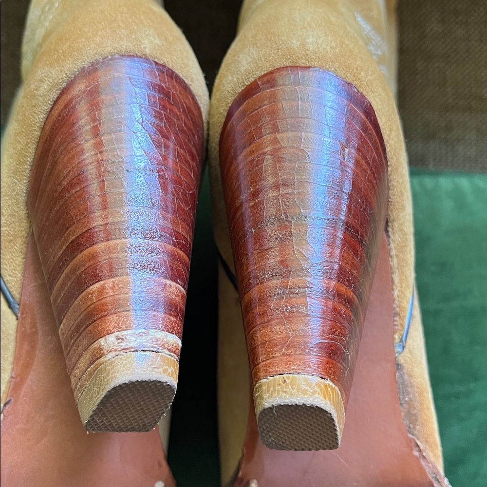 Frye Tan Heeled Boots - Picture 6 of 9